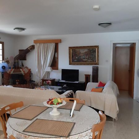 Zena Holiday Villa Писури Екстериор снимка