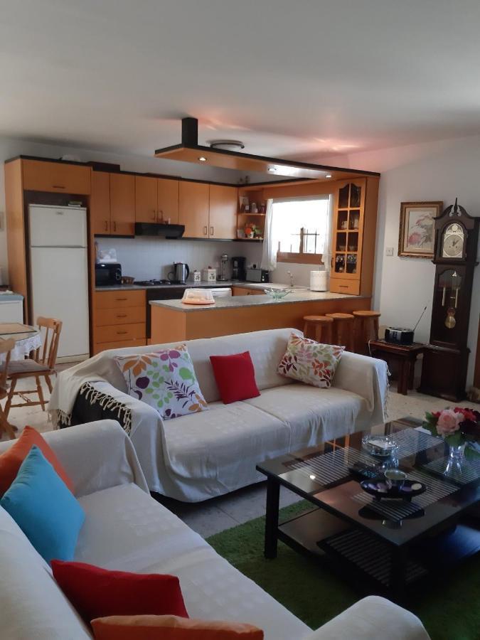 Zena Holiday Villa Писури Екстериор снимка