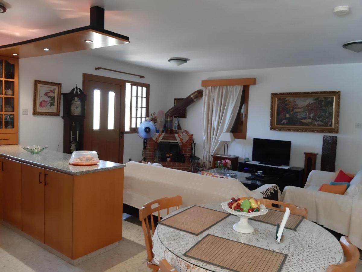 Zena Holiday Villa Писури Екстериор снимка