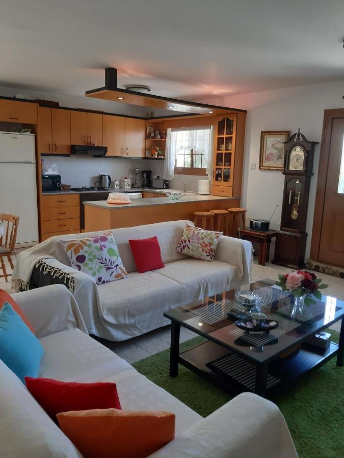 Zena Holiday Villa Писури Екстериор снимка
