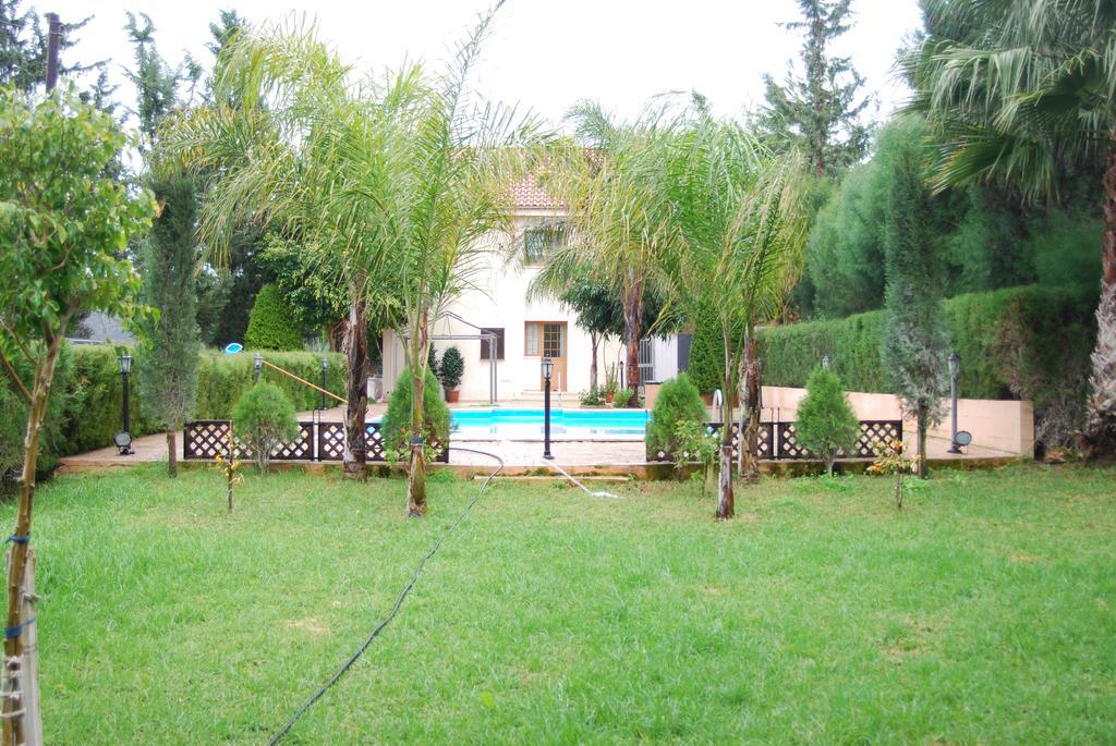 Zena Holiday Villa Писури Екстериор снимка
